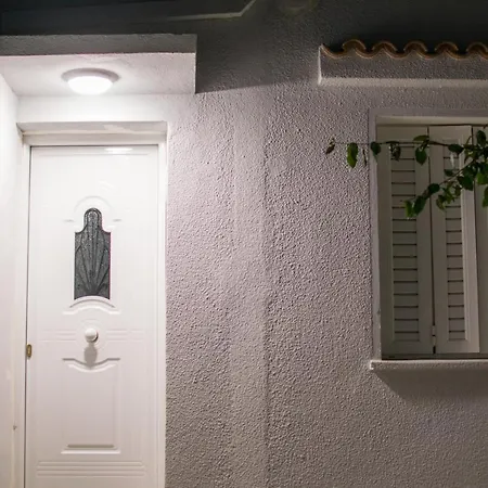 Landhaus Finikas House