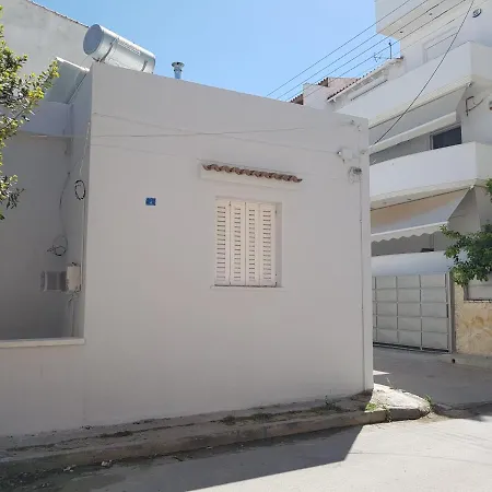 Country house Finikas House *